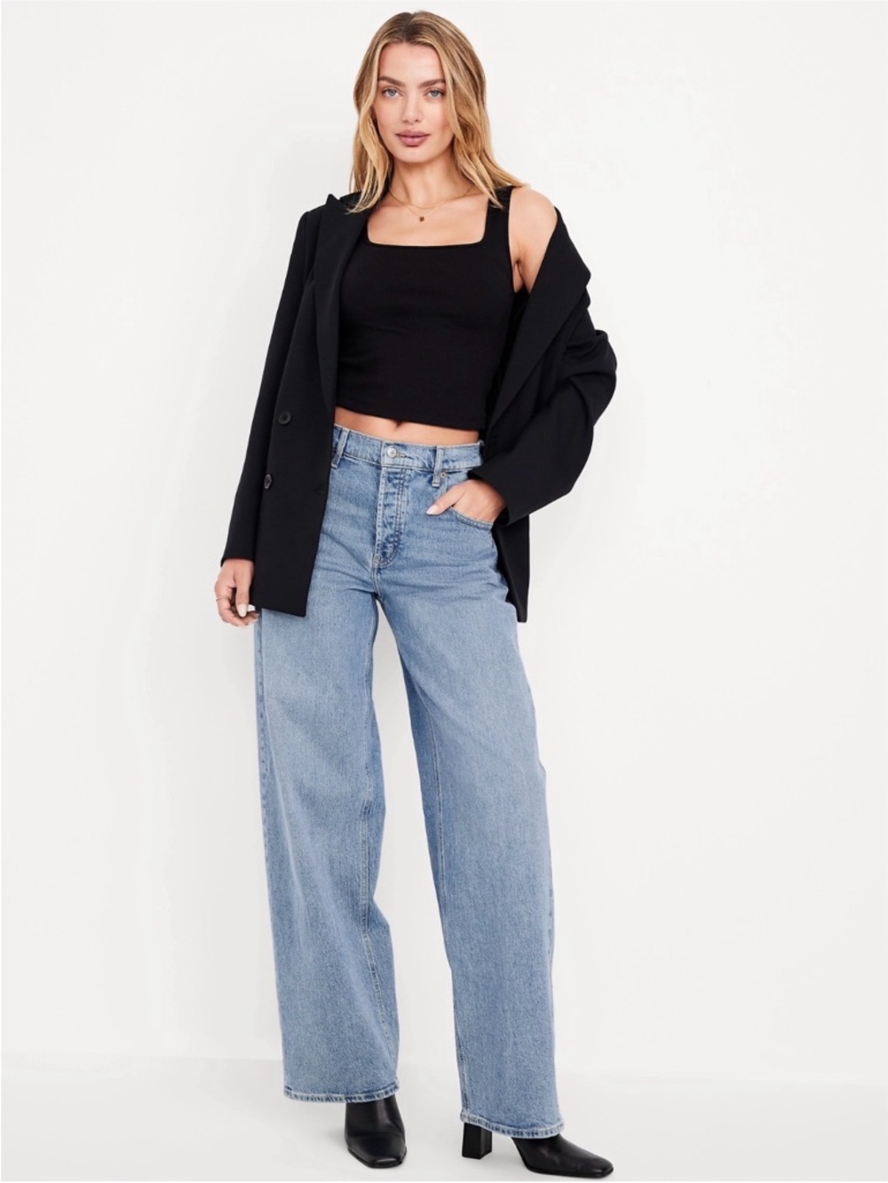 Old Navy Mid Rise Slouchy Wide Leg Jeans- size 6 P.